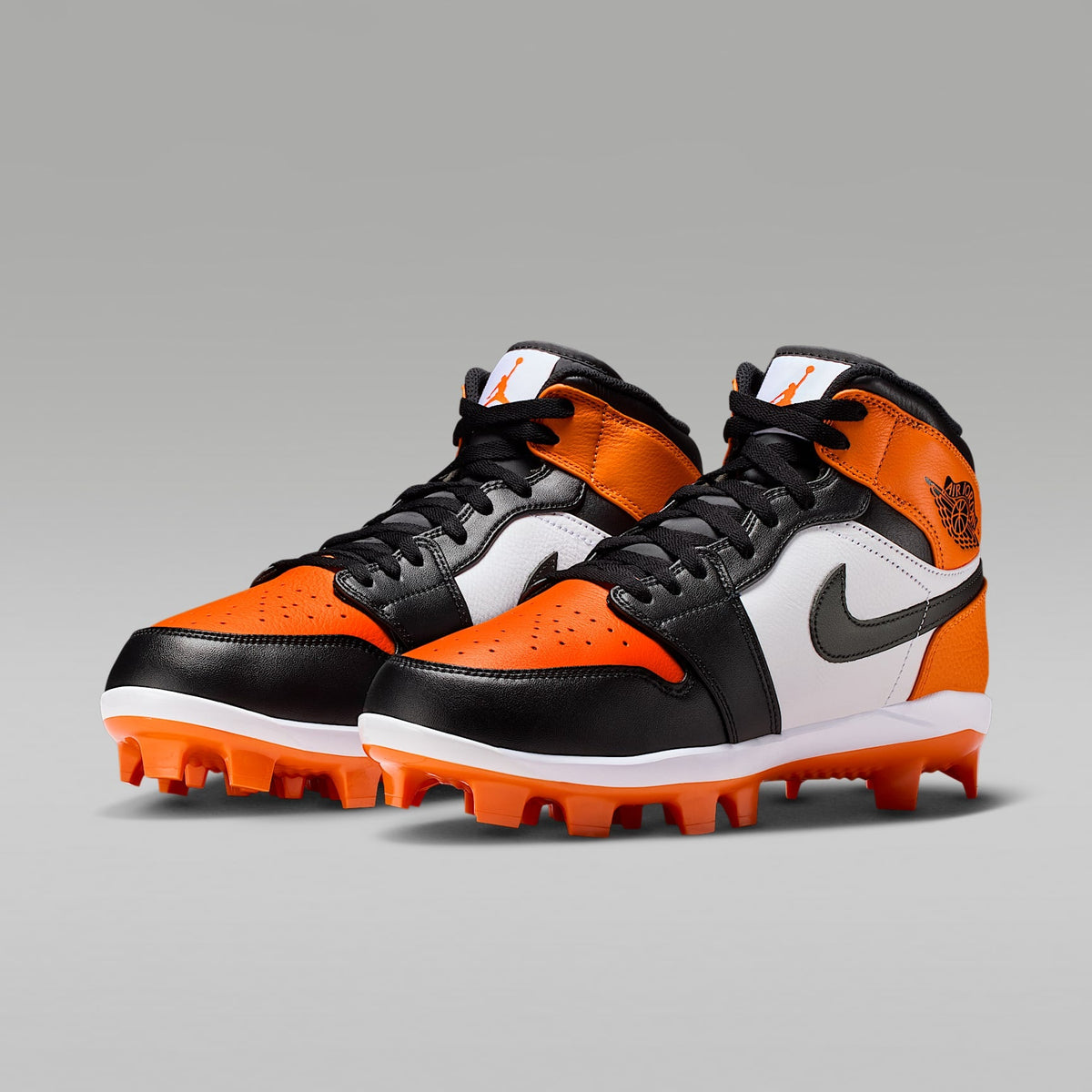 1 Retro MCS SE Baseball Cleats Sneakers