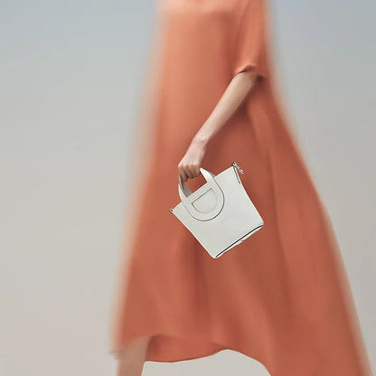 Women's In-the-Loop 18 Bag With Taurillon Clemence And Swift Calfskin Chaine d'Ancre Closure