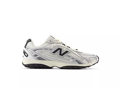 Unisex 204L Lifestyle Sneakers