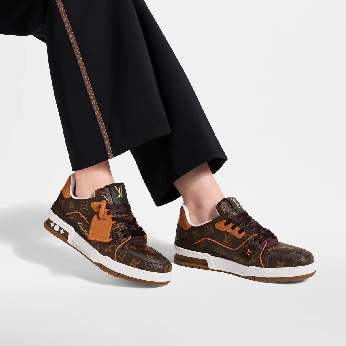 Women's LV Trainer Sneaker