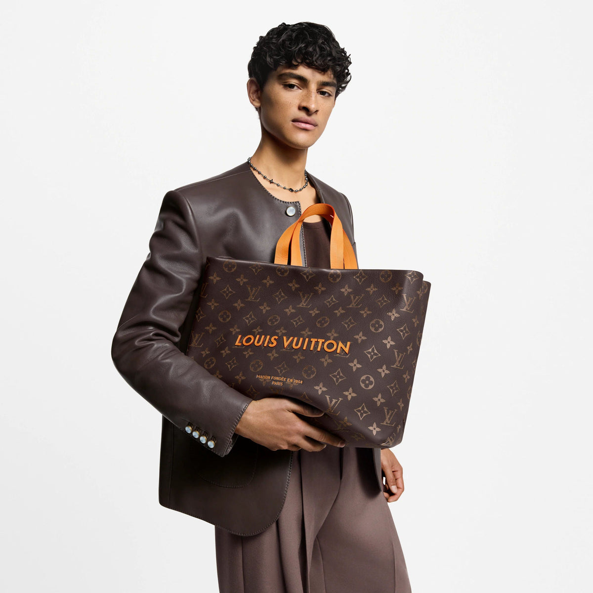 Men's Shopper Tote MM Monogram Calf Leather