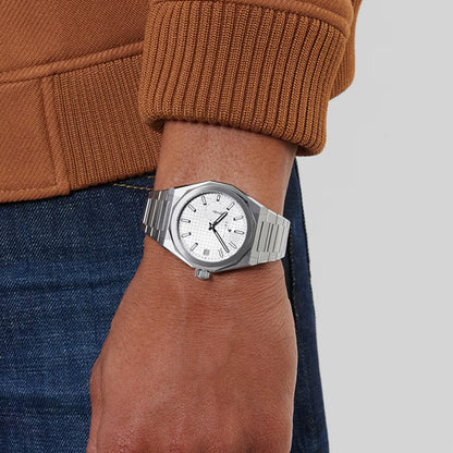 ZN Defy Skyline Silver – 03.9300.3620/01.I001